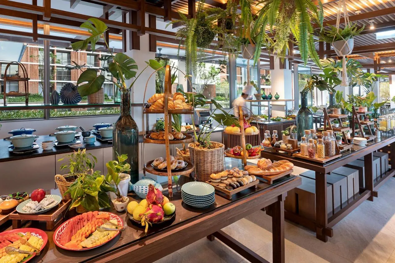Pullman Khao Lak Resort Hotel