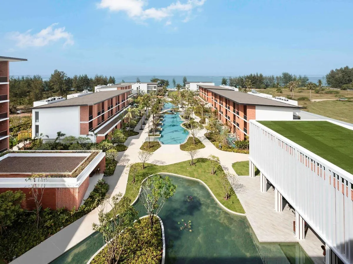 Pullman Khao Lak Resort Hotel