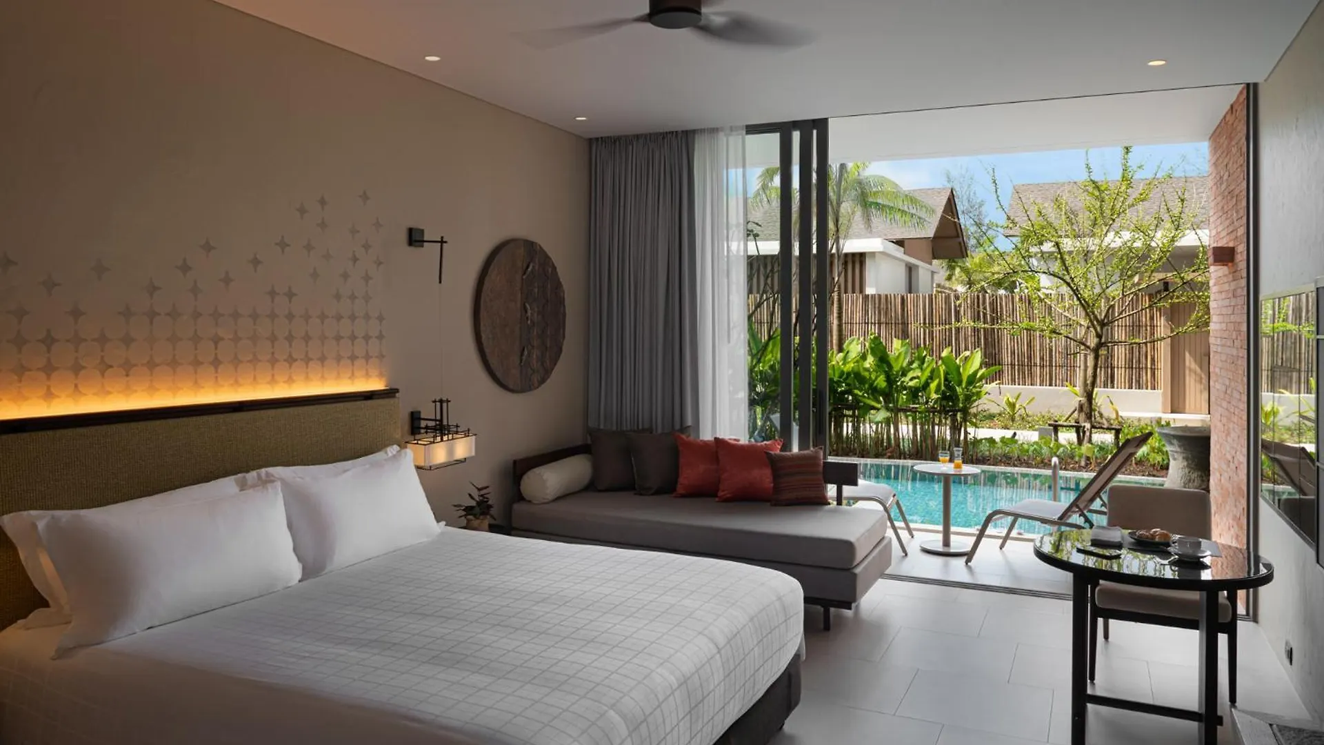 Pullman Khao Lak Resort 5*,