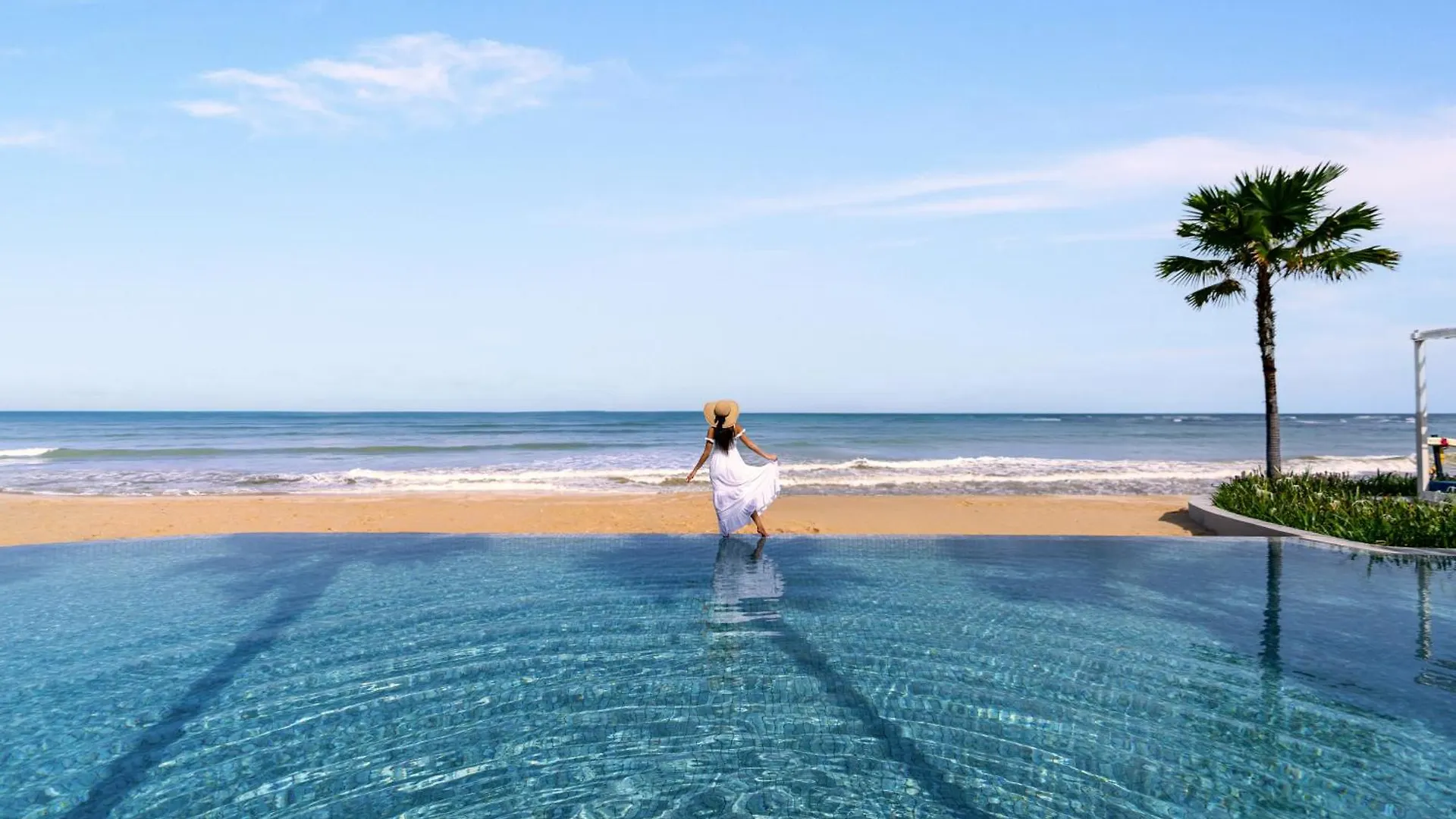 Pullman Khao Lak Resort Hotel