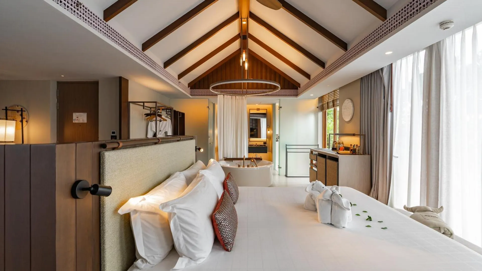Pullman Khao Lak Resort Hotel